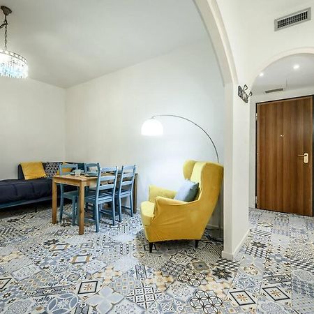 Le Finestre Sul Borgo 2 Appartement Parma Buitenkant foto