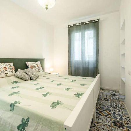 Le Finestre Sul Borgo 2 Appartement Parma Buitenkant foto