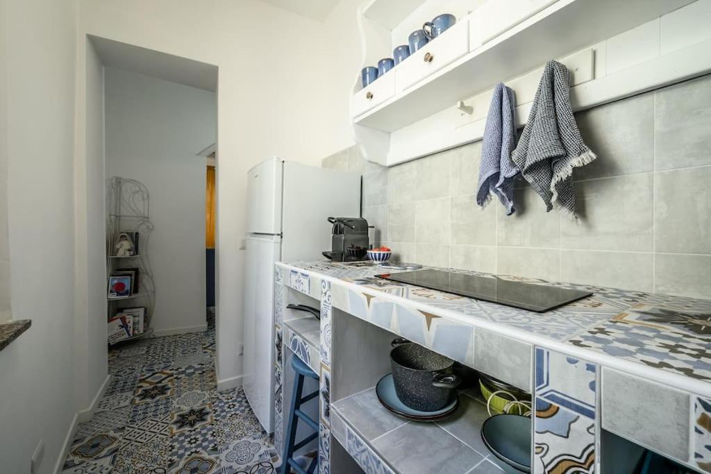 Le Finestre Sul Borgo 2 Appartement Parma Buitenkant foto