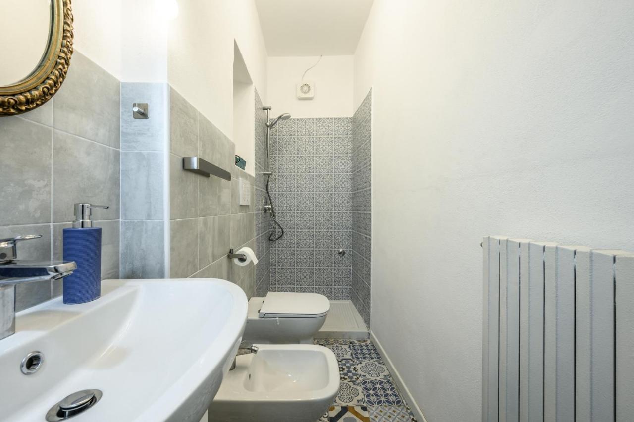 Le Finestre Sul Borgo 2 Appartement Parma Buitenkant foto
