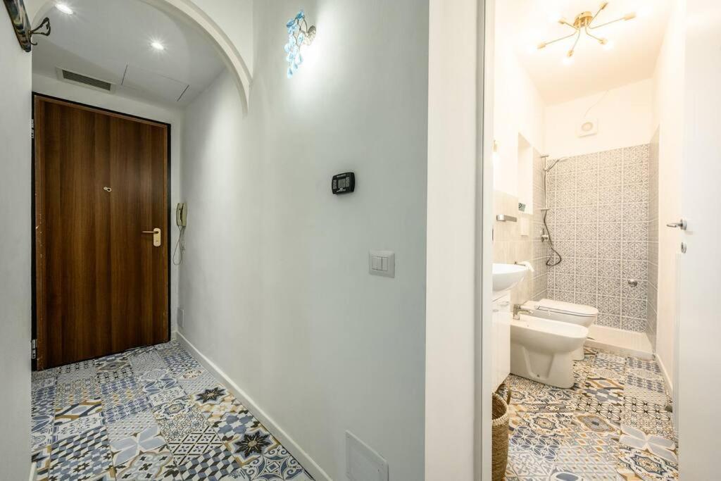 Le Finestre Sul Borgo 2 Appartement Parma Buitenkant foto